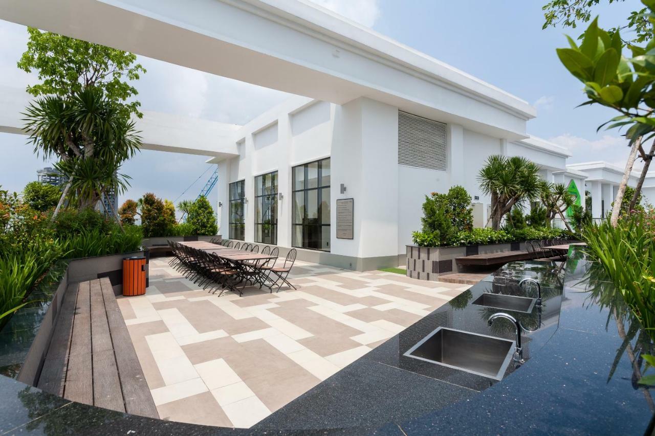 Tresor Studios Ho Chi Minh City Exterior photo